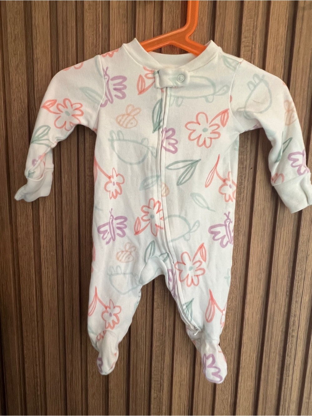 🔥 3 FOR $15 OFFER 🔥 Butterfly & Garden Print Footed Sleeper - 3 Months